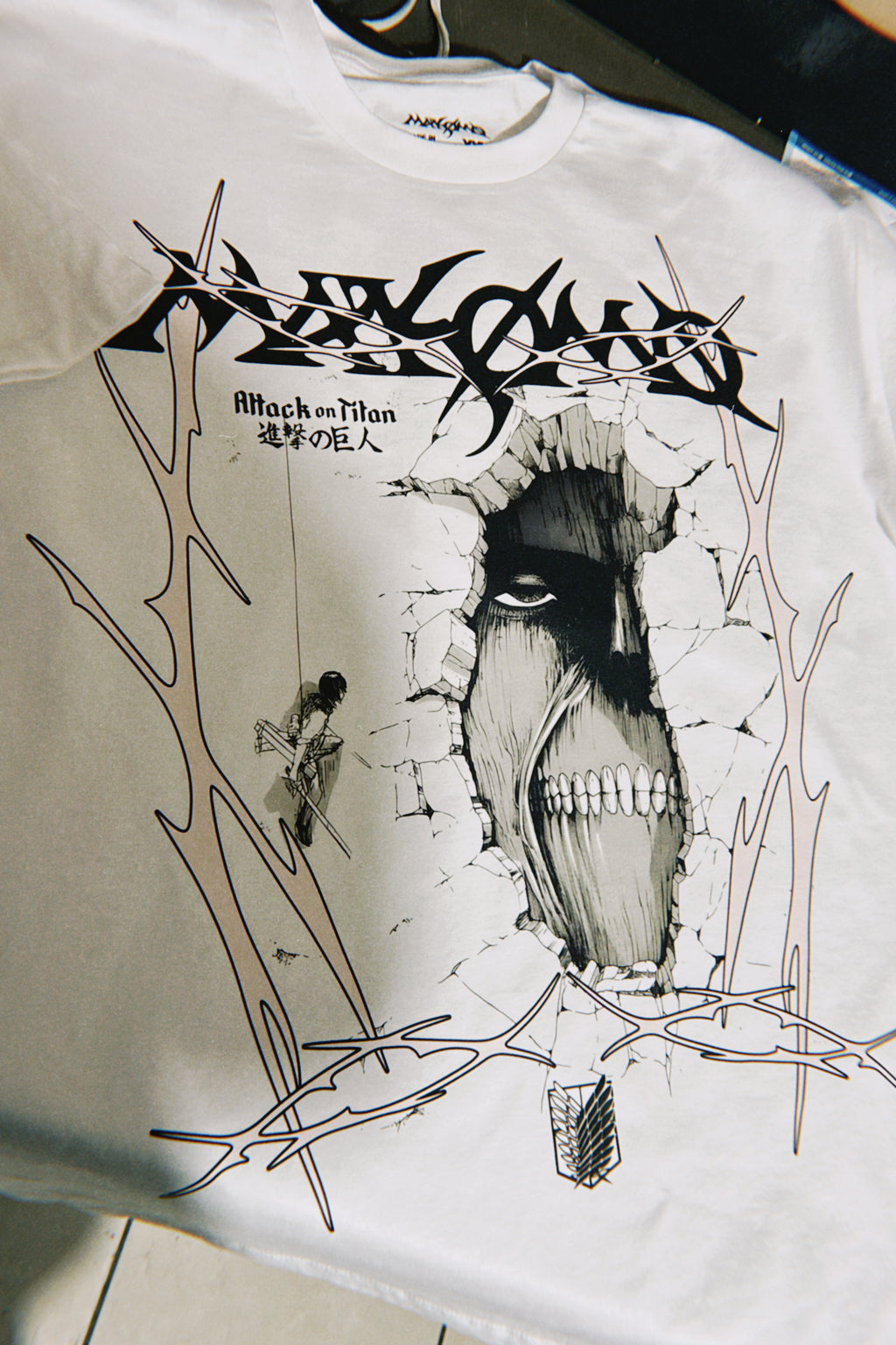 Playera THE WALL México | MAKOMO